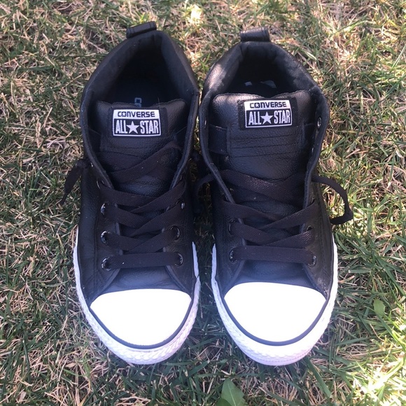 junior black leather converse